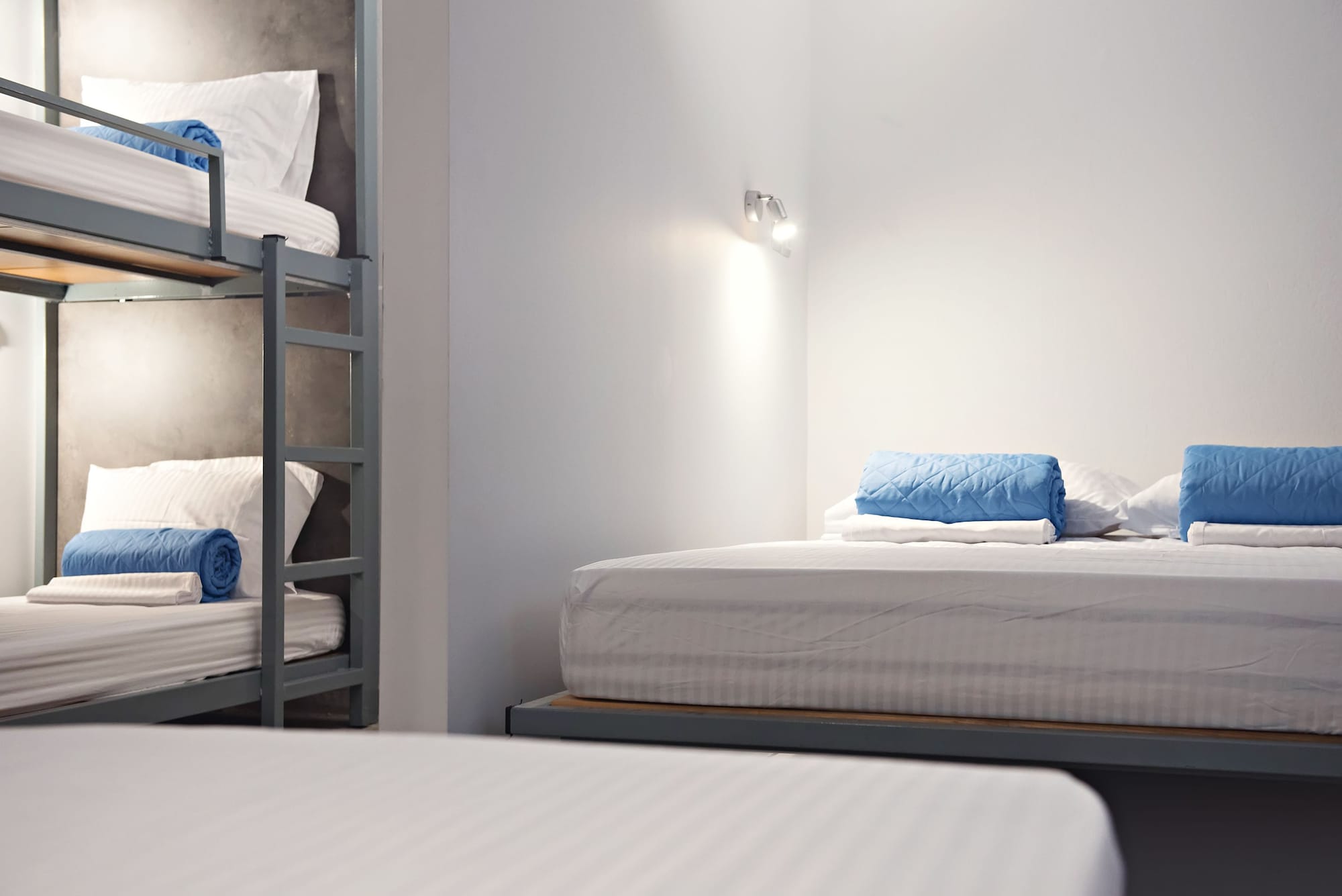 MALE DORM, 6 BEDS