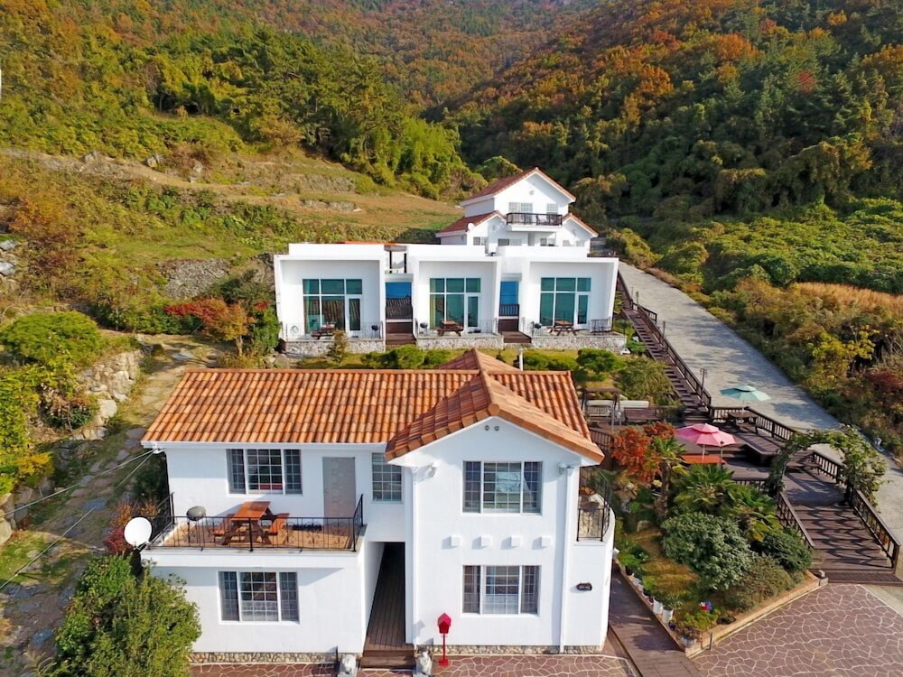 Namhae Bluemare Pension 41/50