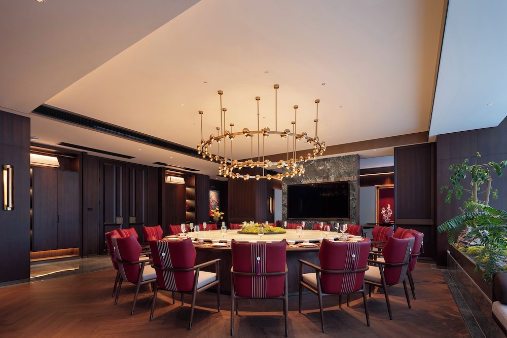 Howard Johnson Airport Hotel Changsha 48/58