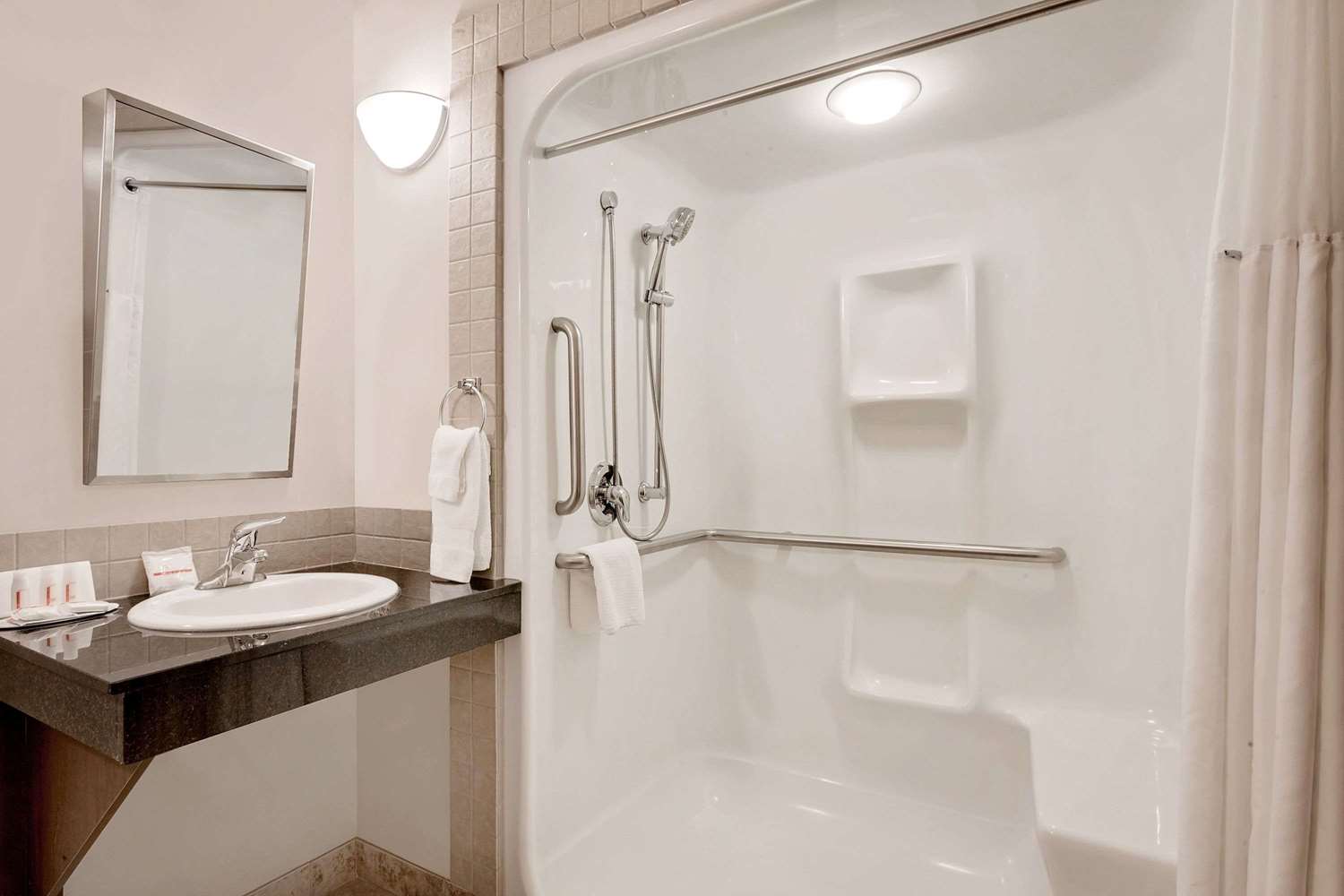 Ramada Lac La Biche 55/56