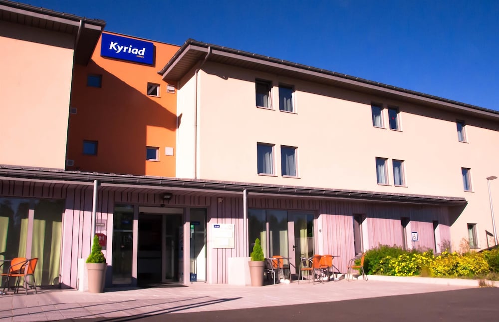 HOTEL KYRIAD SAINT CHELY D'APCHER - AIRE DE LA LOZERE 4/42