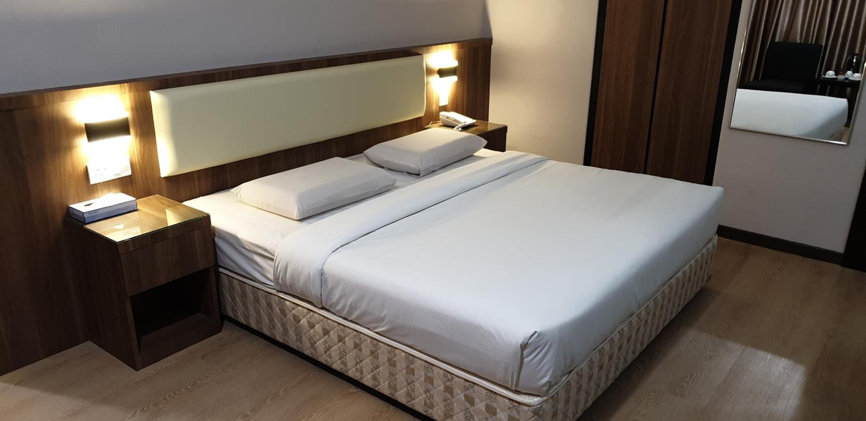 Hotel Samila 18/50