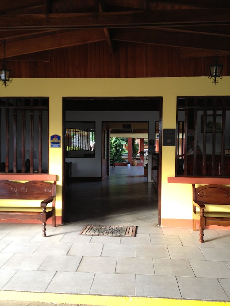 Las Espuelas Hotel 8/54