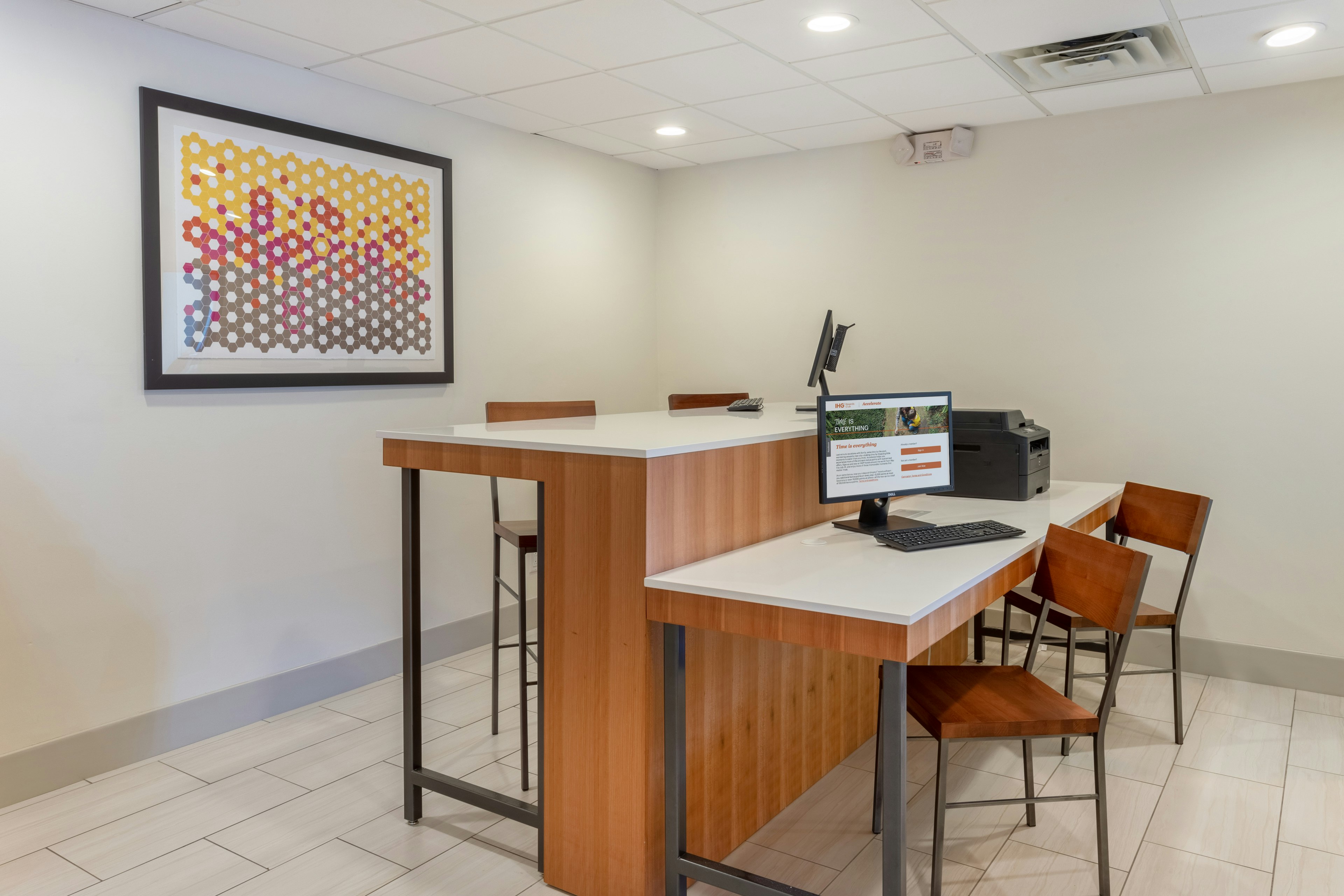 Holiday Inn Express Hotel Suites Scottsburg 55/57