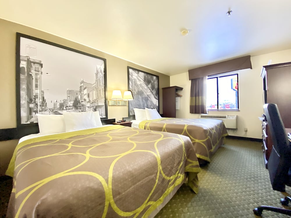 Super 8 By Wyndham Butte Mt 29/51