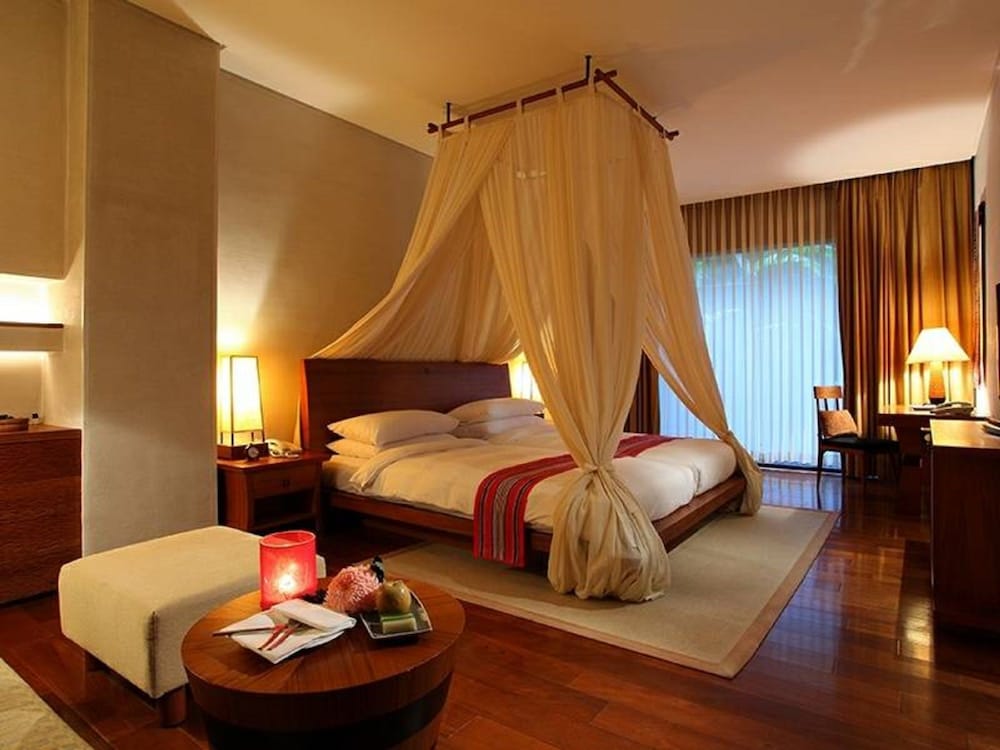 DELUXE, DOUBLE BED, CITY VIEW