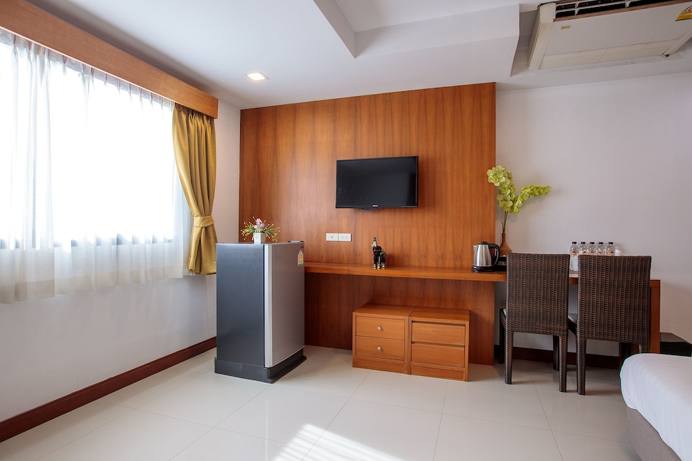 Huen Jao Ban Hotel 50/69