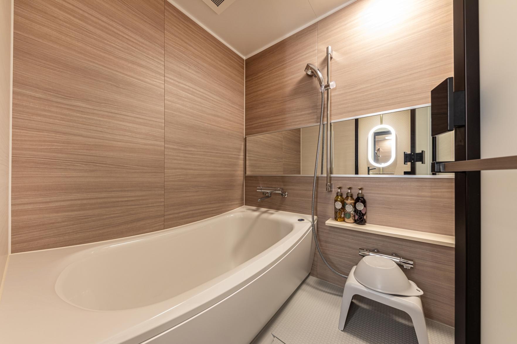 Hollywood, Twin Beds, Small