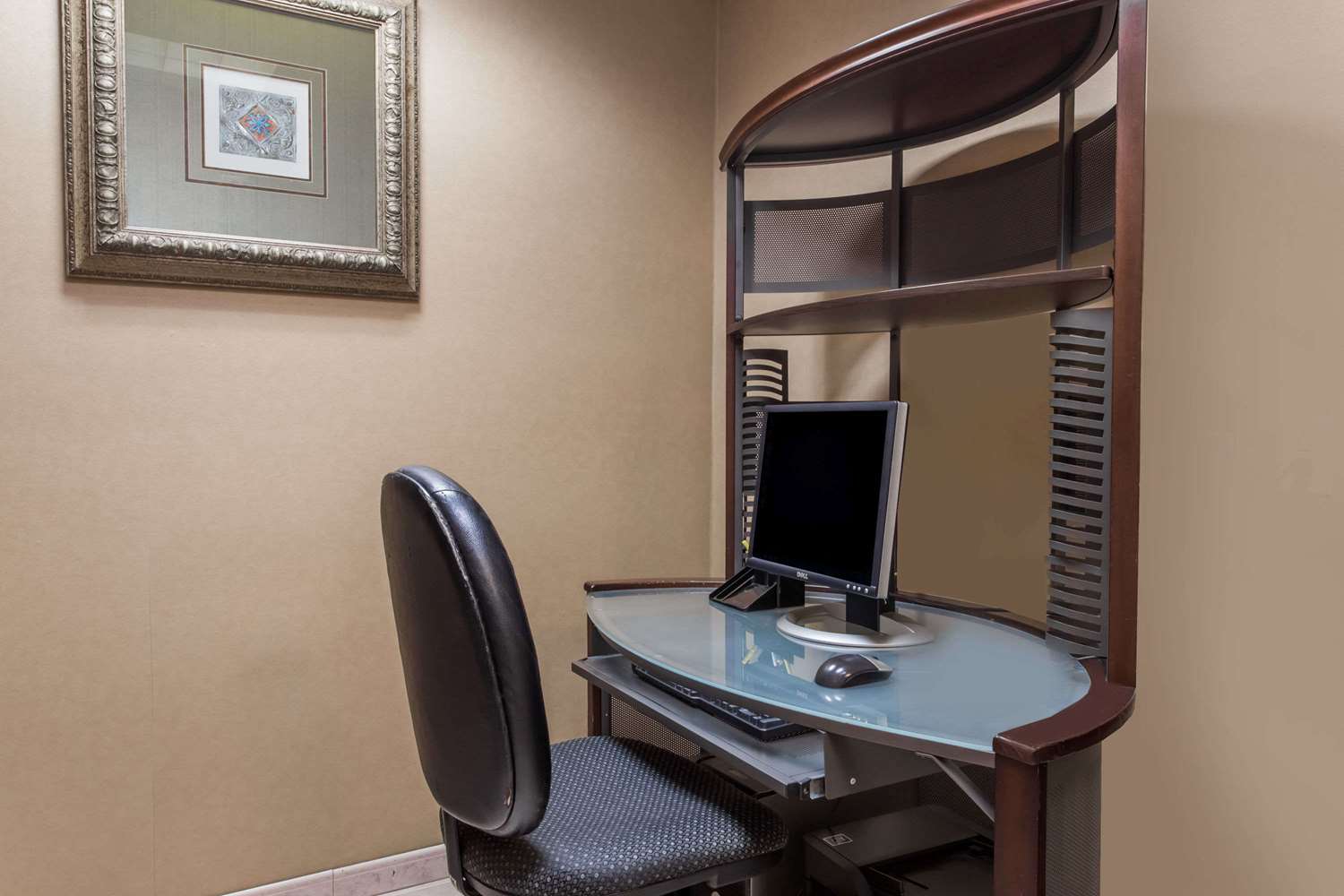 Days Inn Suites By Wyndham Fort Pierce I 95 7/11