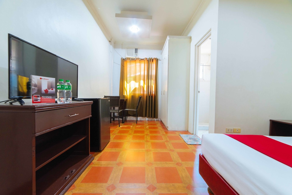 Reddoorz Near Walking Street Angeles City 13/21