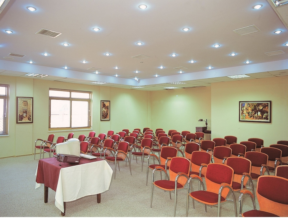 NYSA HOTEL 29/50