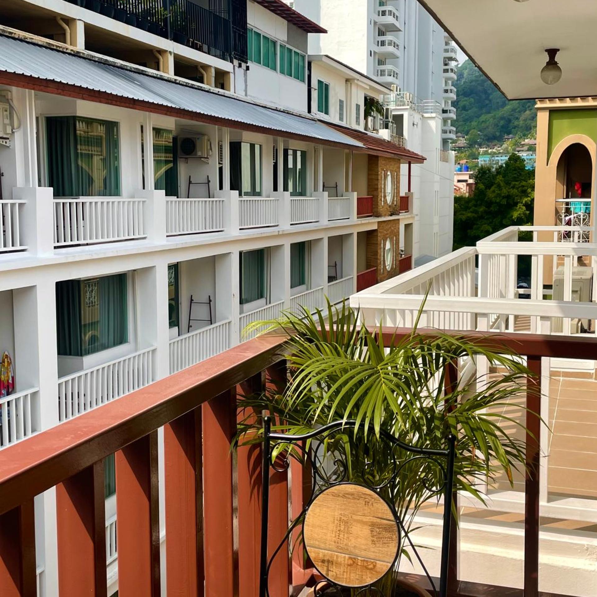 Patong Beach Side Hotel 1/50