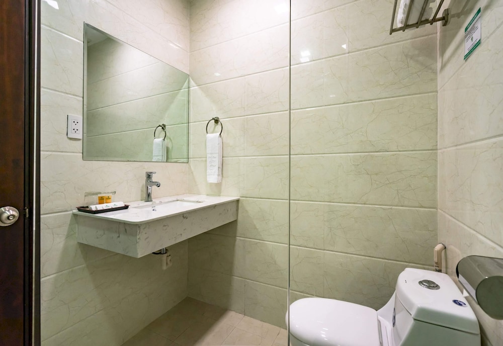 Collection O Emerald Luxury Apartment - Near SECC 44/47
