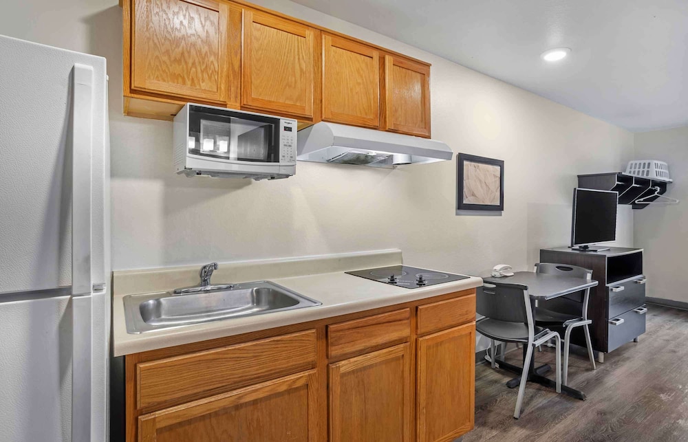 Extended Stay America Select Suites - Tallahassee - East 38/38