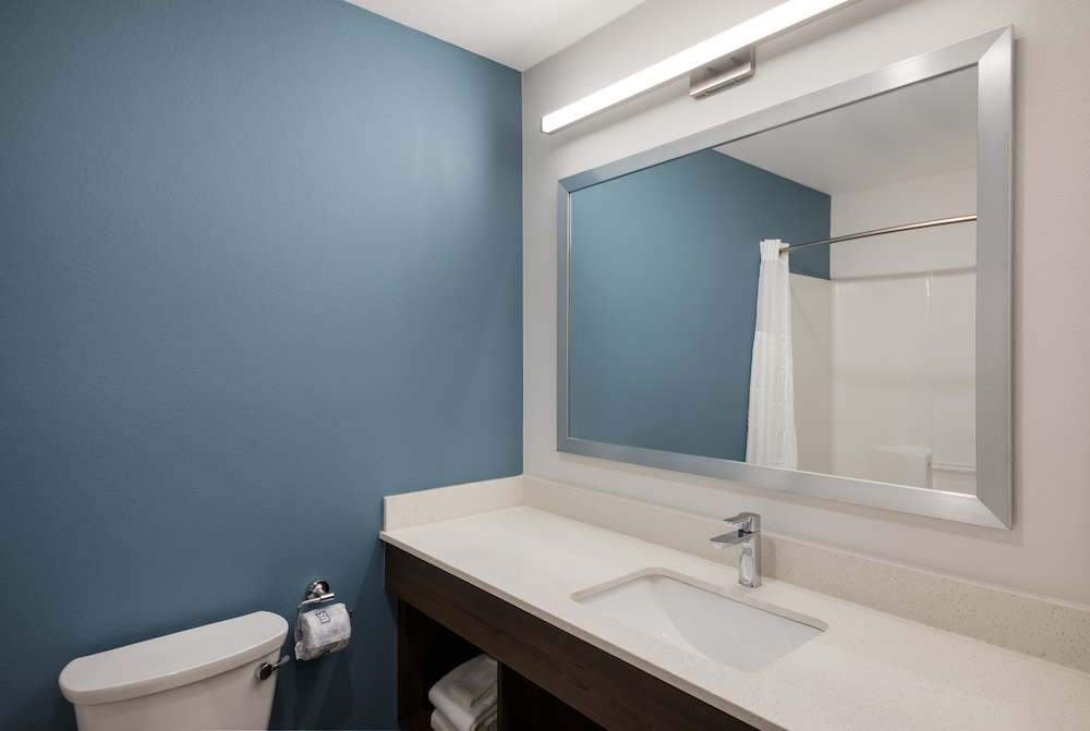 WoodSpring Suites Austin Central 15/16