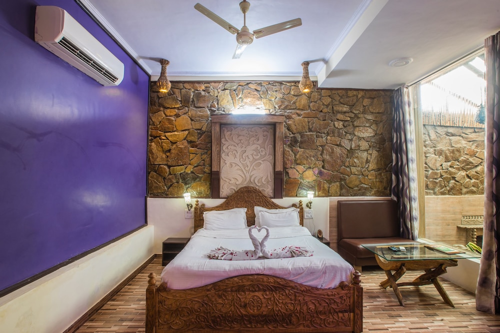 Lohagarh Fort Resort 34/91