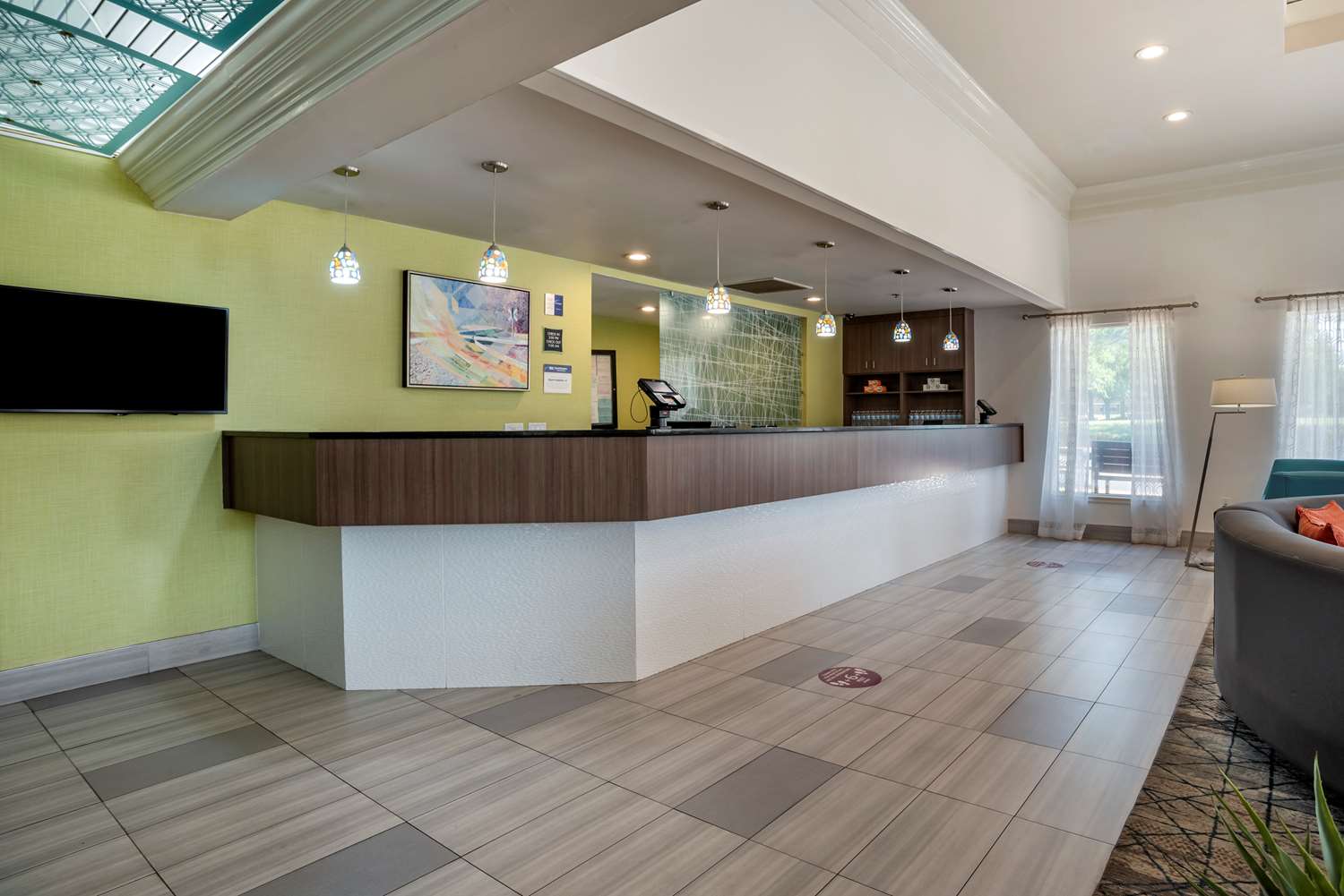 Best Western Carlton Suites 7/42