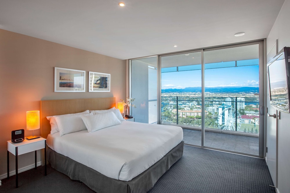 1 BEDROOM, RESIDENCE