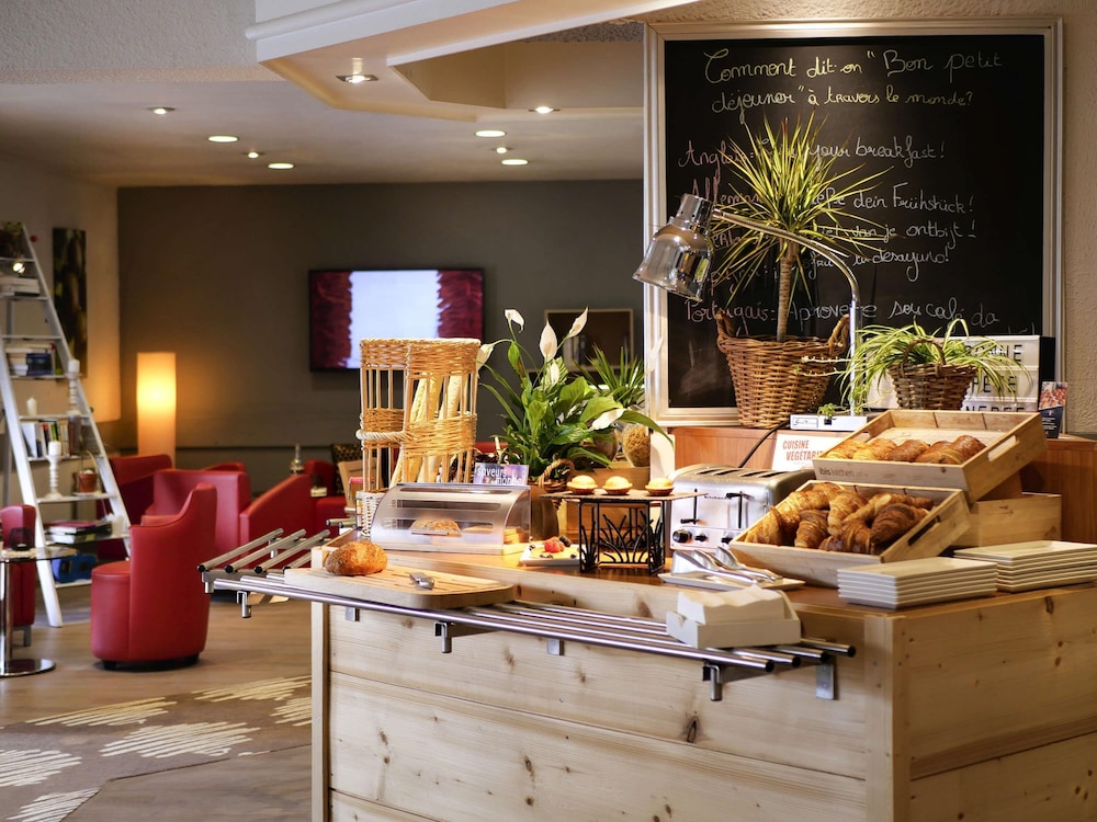 Ibis Nemours 50/69