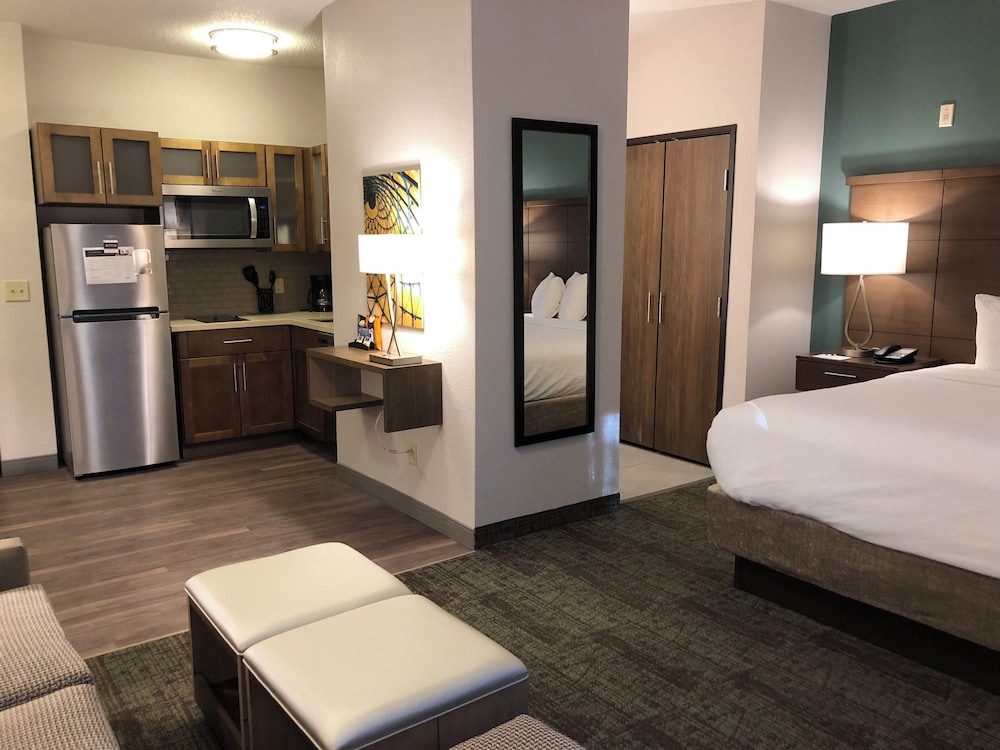 Staybridge Suites Columbia Hwy 63 I 70 13/50