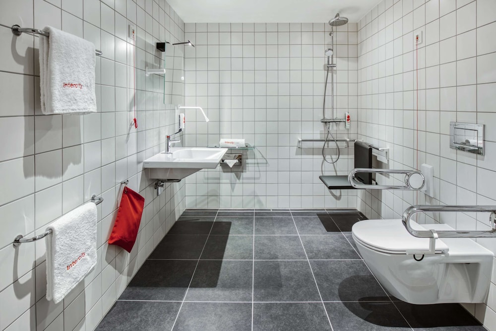 Intercityhotel Saarbrucken 48/50