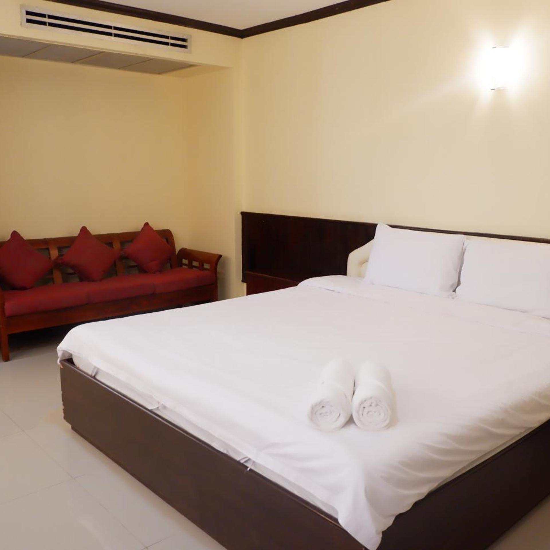 Auychai Grand Hotel 18/50