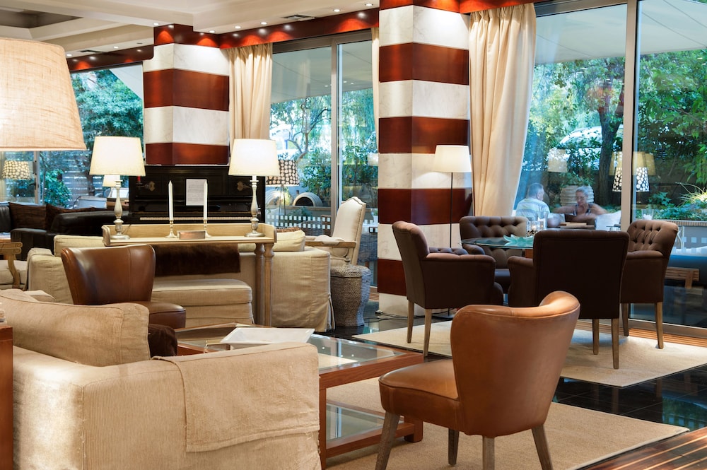Sea View Cityscape Hotel 45/71