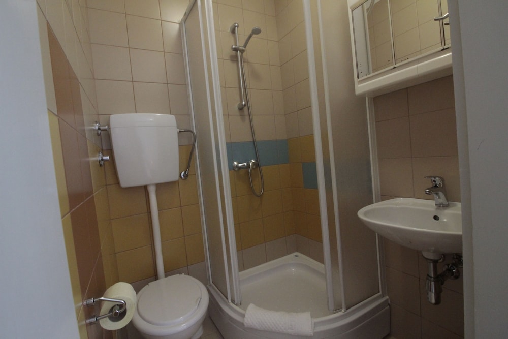 Studios & Rooms Fiesta 27/35