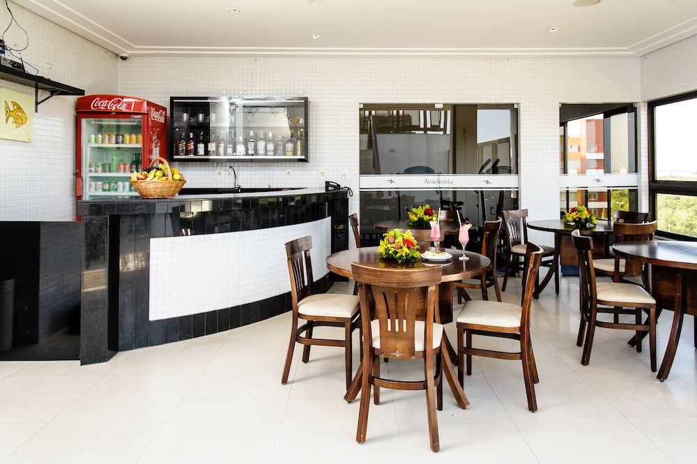 Del Canto Hotel 52/62