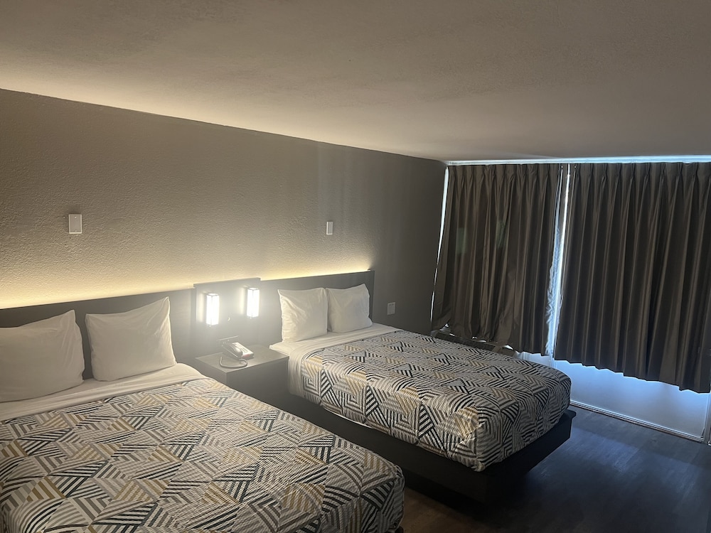 Motel6 Glendale, AZ 11/48