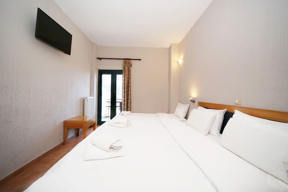 Lecadin Hotel 15/50