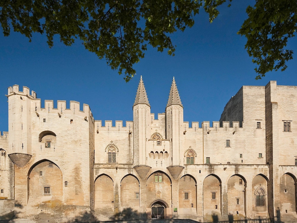 Hotelf1 Avignon Centre Courtine Gare Tgv 45/50