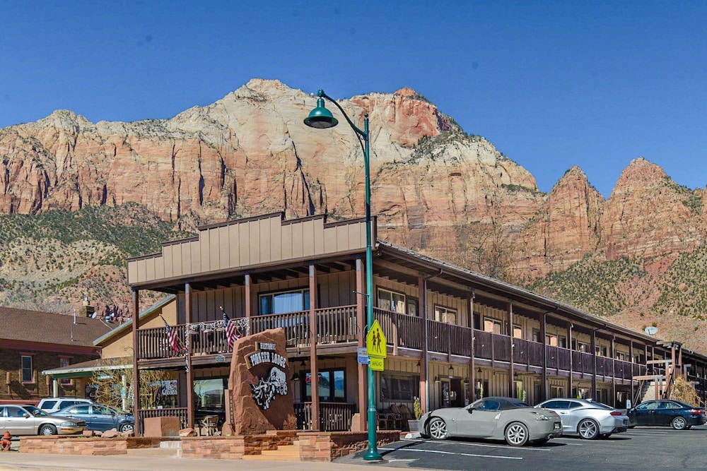 Zion Pioneer Lodge 57/66