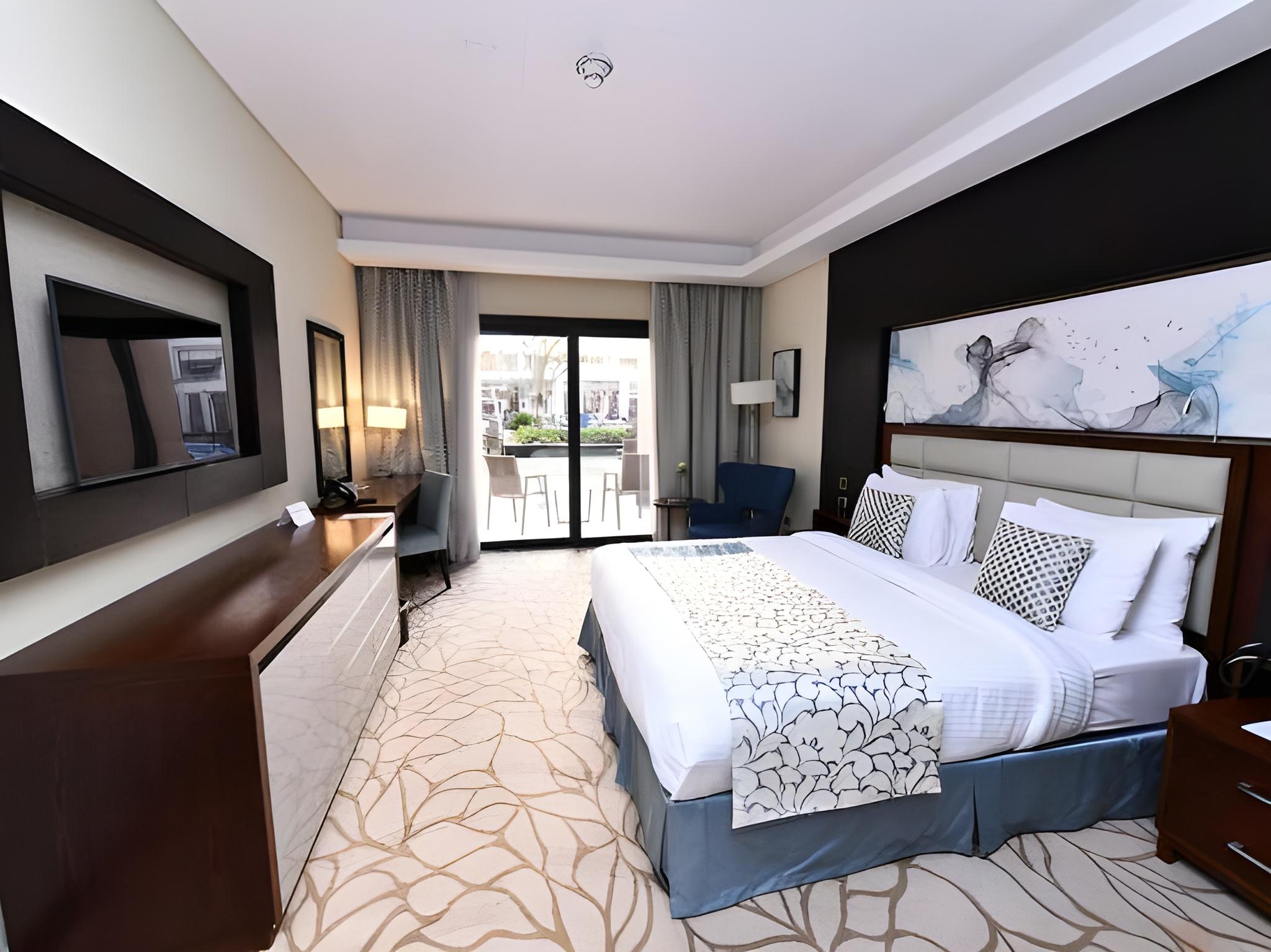 Pool Cabana, King Bed