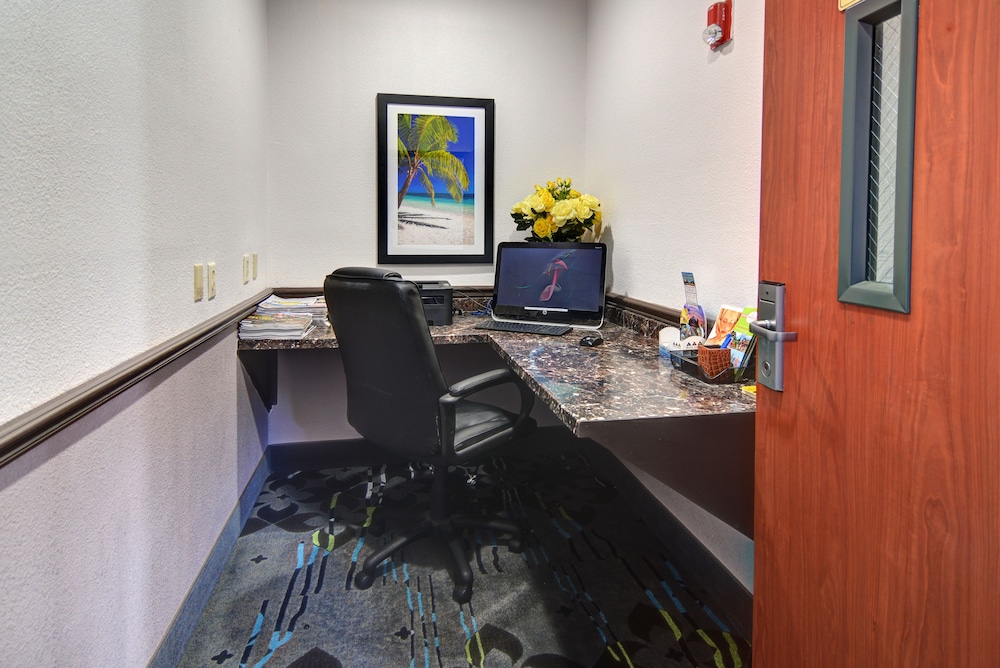 Spark by Hilton Galveston 20/31