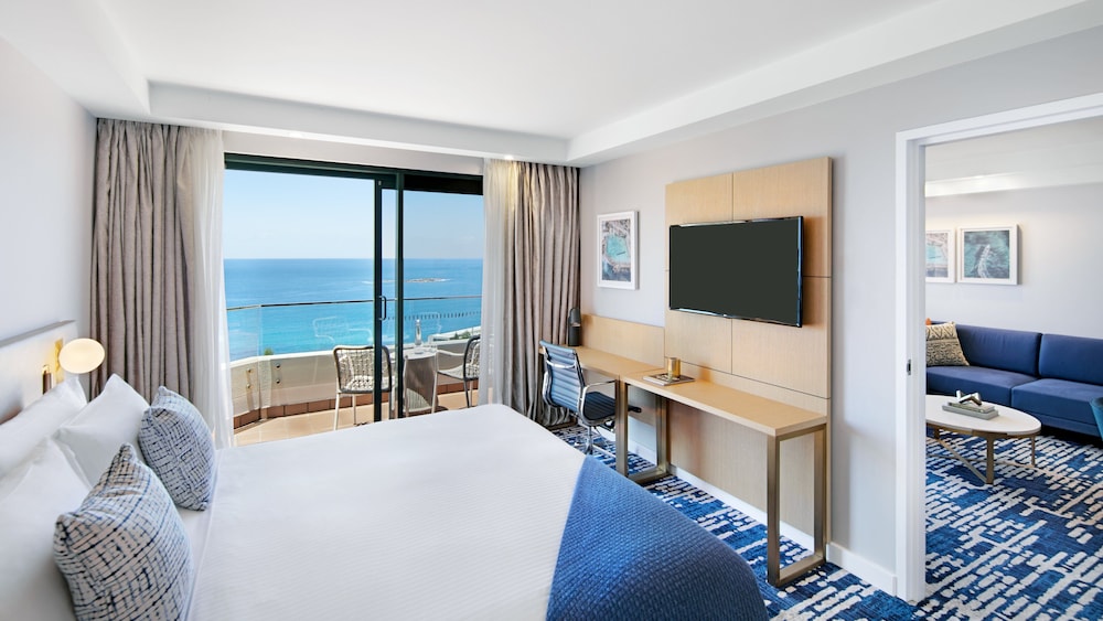 InterContinental Sydney Coogee Beach by IHG 53/80