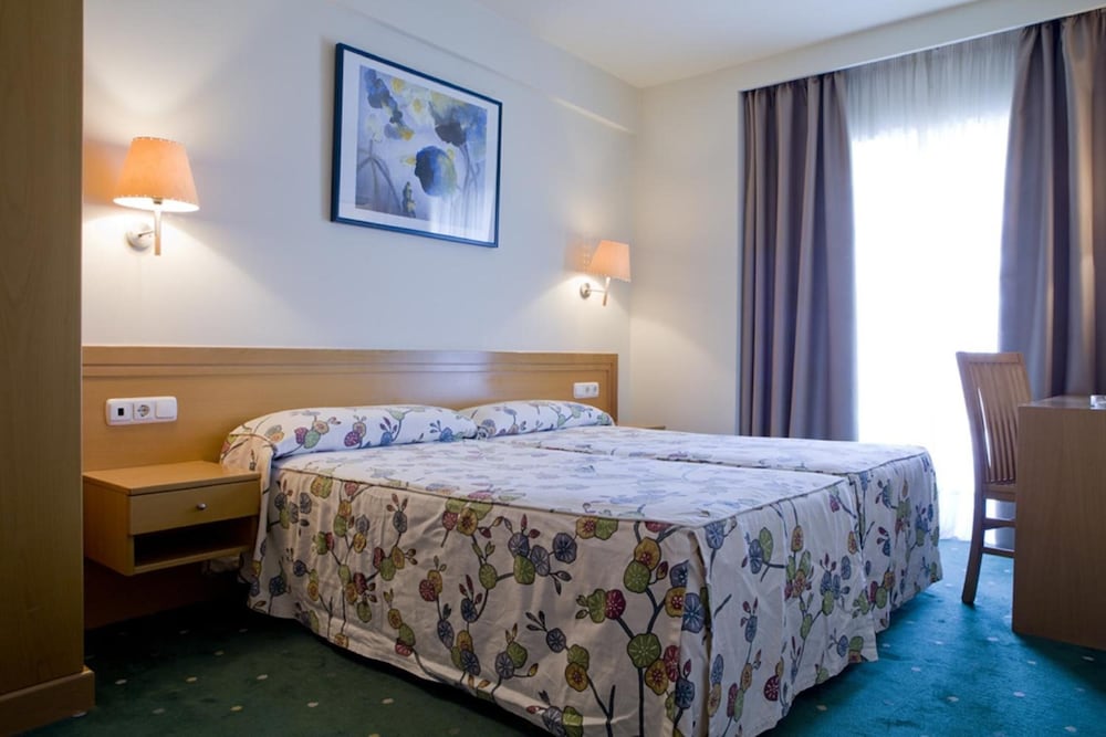 Hotel Zaragoza Plaza 9/50