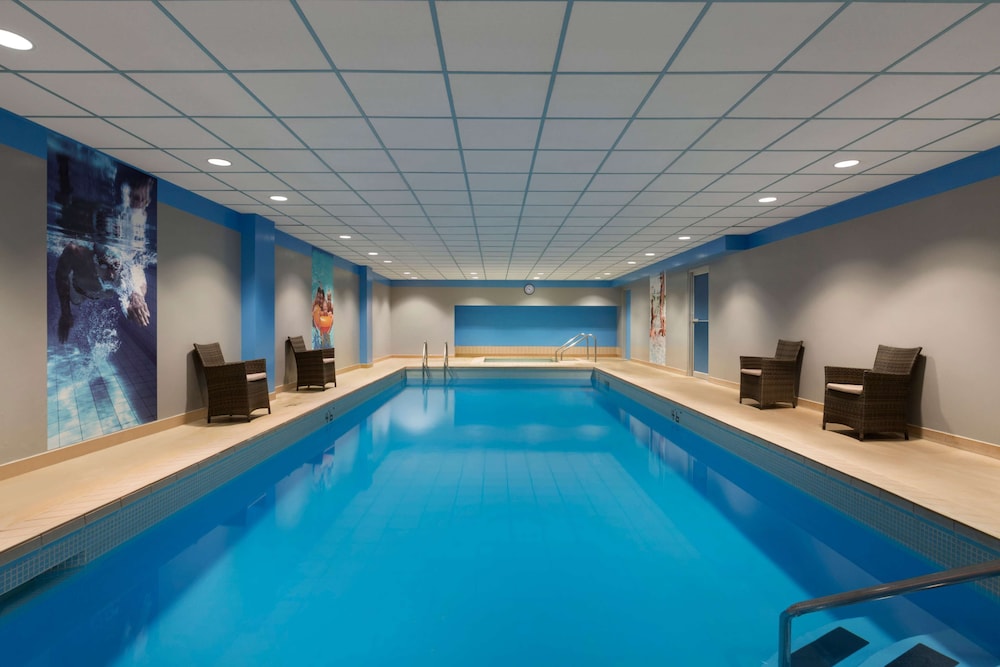 Coast Prince George Hotel by APA 29/50