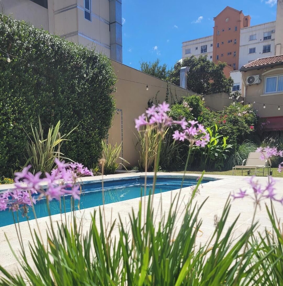 Delvino Boutique Hotel 52/56
