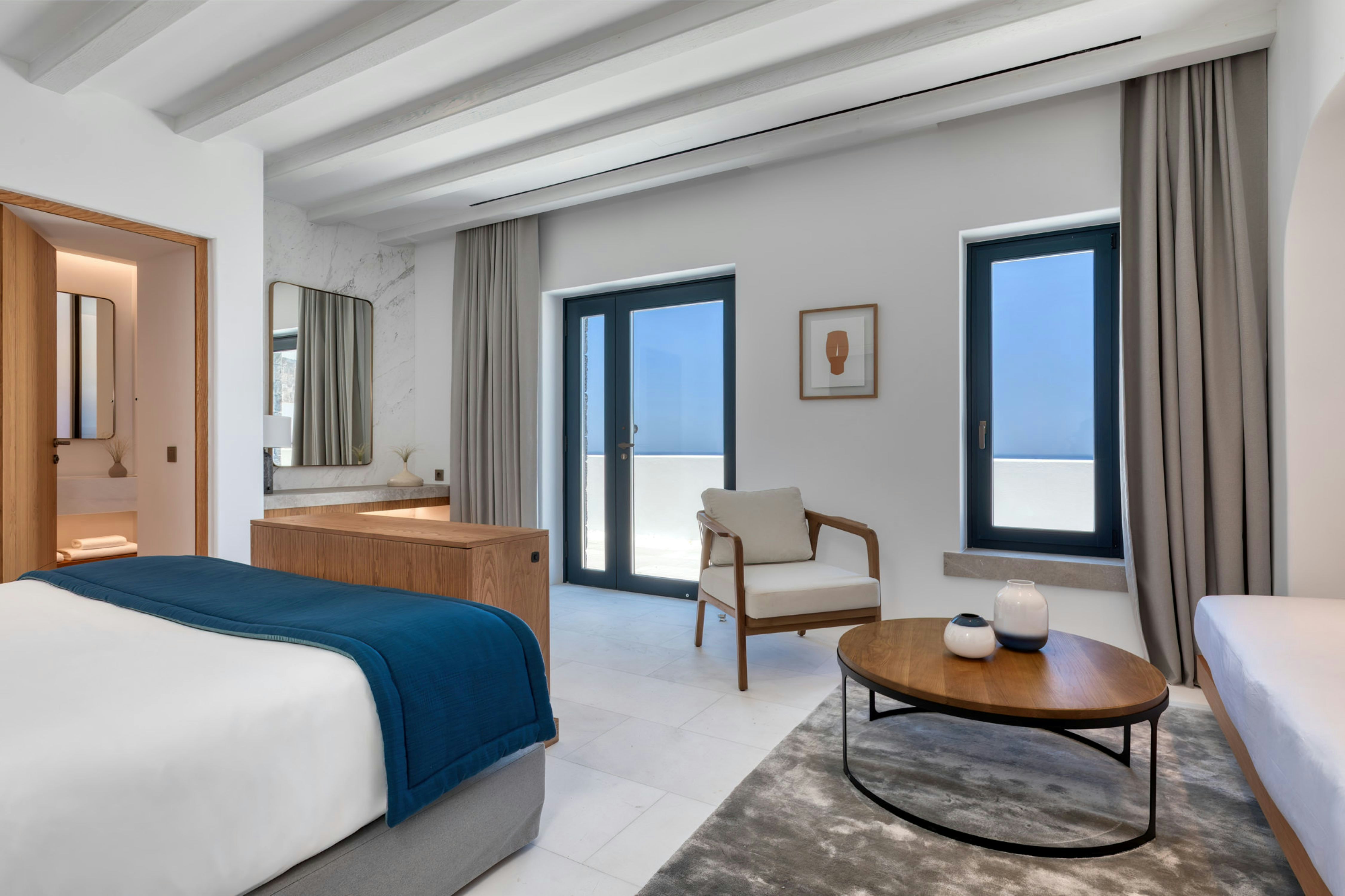 DELUXE, KING BED, SEA VIEW