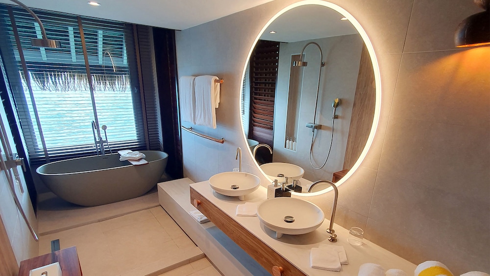 1 Bedroom, Overwater, Villa, Single Bed, Island View