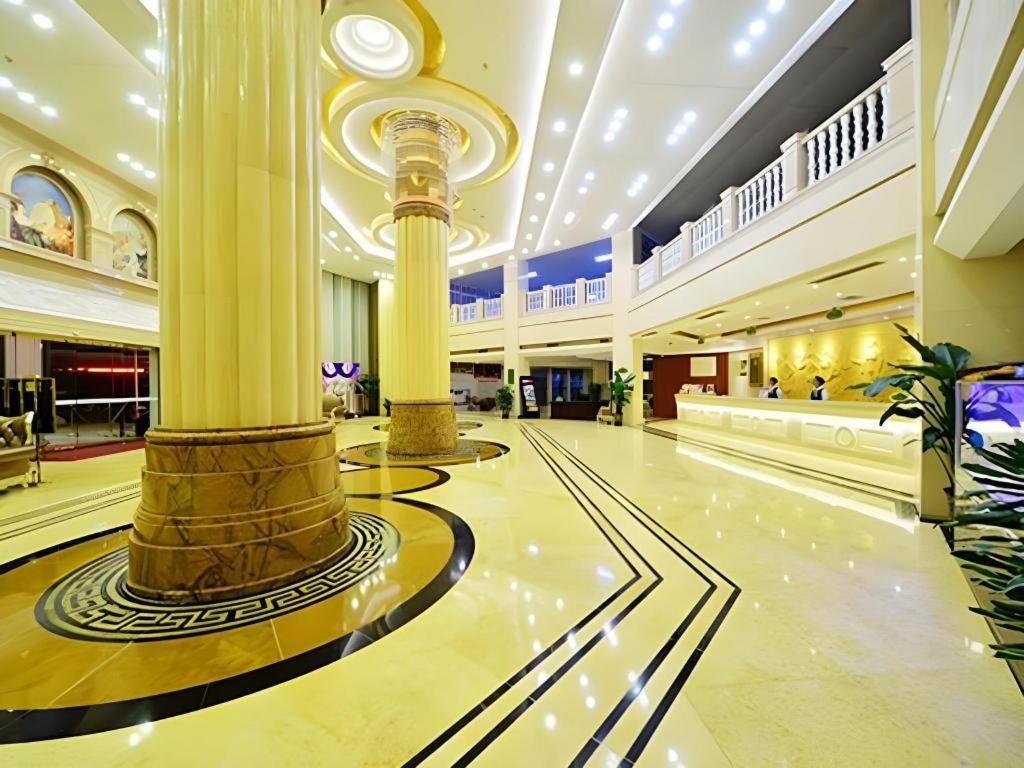 Vienna International Hotel (Nanning East Railway Station) 12/50