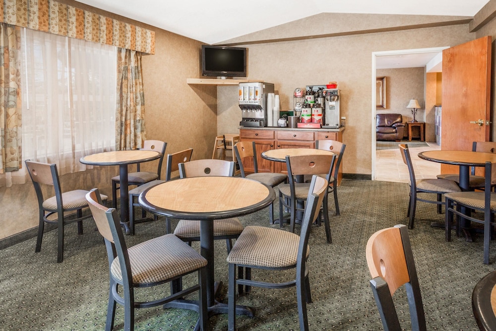 Ramada by Wyndham Frisco 25/32