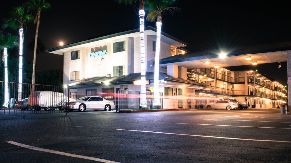 Morada Inn and Suites 49/55