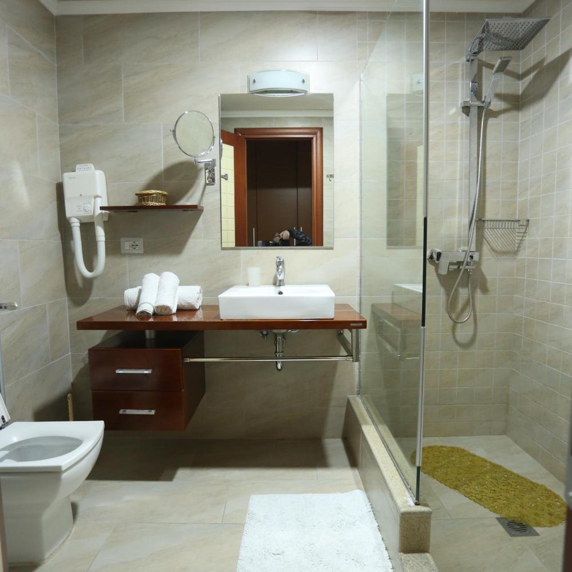 Perla Hotel 59/61