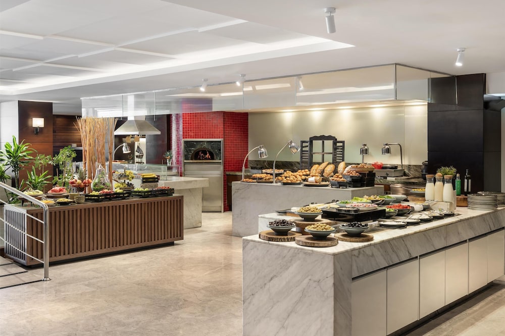 Radisson Blu Bosphorus Hotel 10/80