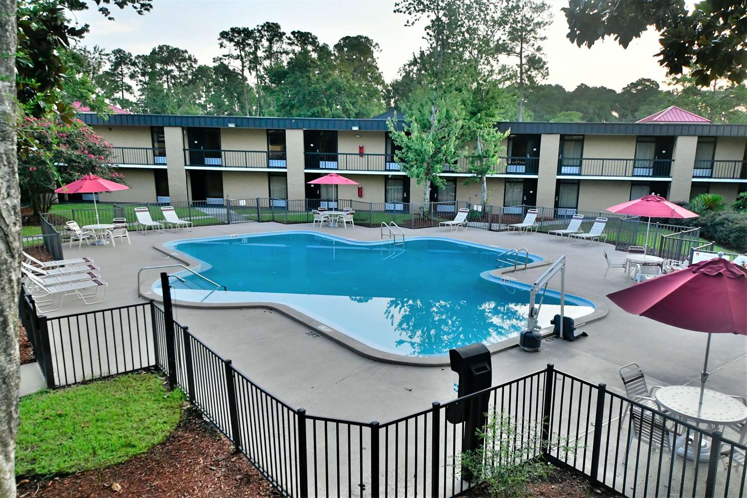 Ramada Hotel & Conference Center By Wyndham Jacksonville 56/59