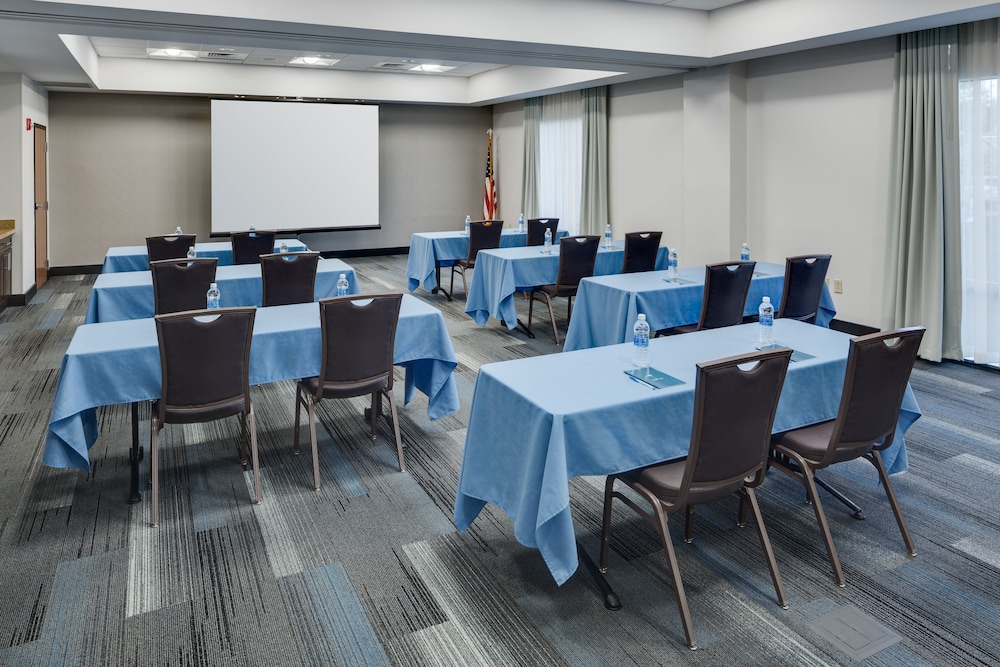 HYATT house Hartford North/Windsor 52/55