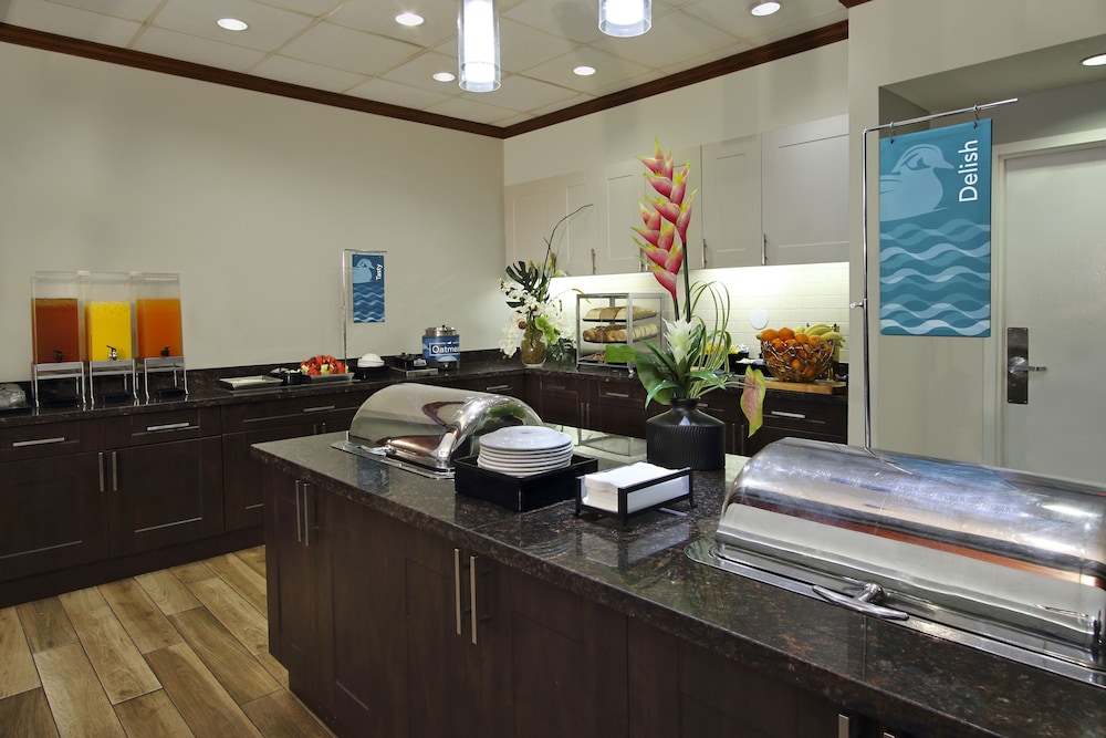 HOMEWOOD SUITES BY HILTON MIAMI - AIRPORT WEST 6/40