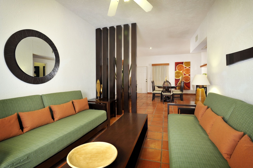 Las Palmas Condominios 14/36